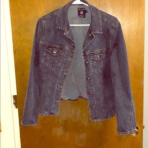 Great fitted jean jacket